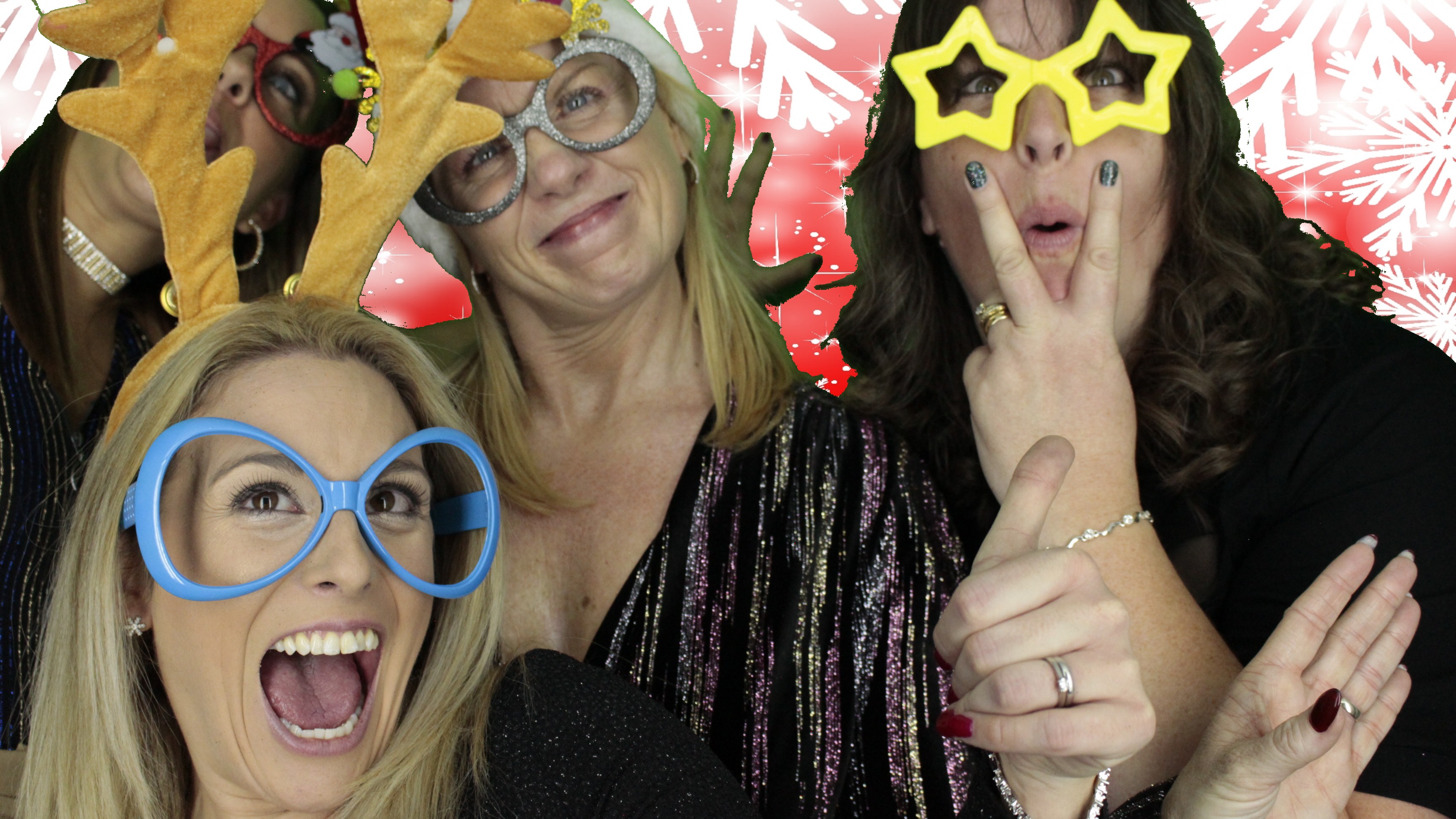 Portsmouth Water Christmas Party | View more photos from the event at gallery.myphotoboothexperience.co.uk/u/MyPhotoBoothExperienceLtd/Portsmouth-Water-Christmas-Party